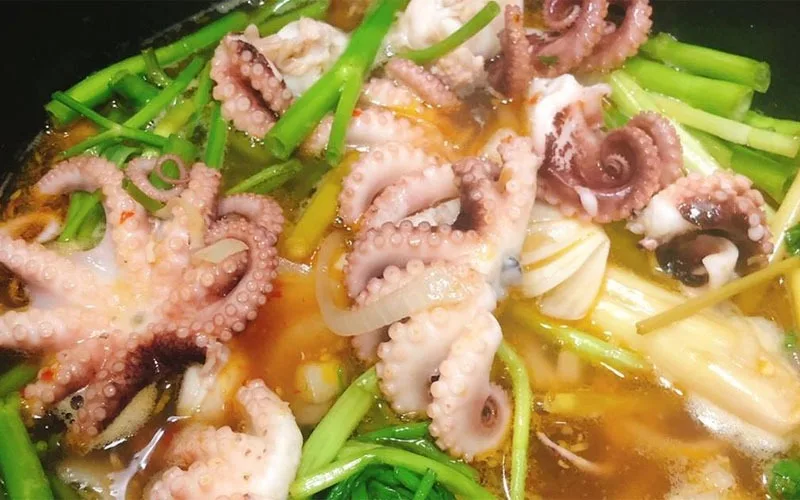 bach-tuoc-nhung-giam