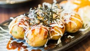 banh-bach-tuoc-takoyaki