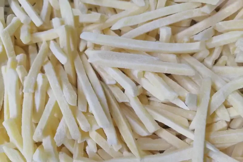 khoai-tay-chien-dong-lanh-la-nguon-nguyen-lieu-pho-bien-cho-cac-nha-hang