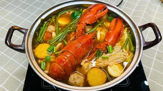 lẩu tôm hùm