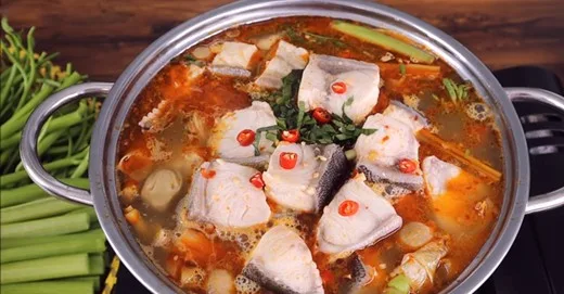 lẩu cá bớp chua cay