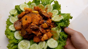 Let's prepare the delicious and delightful Stir-fried Stingray