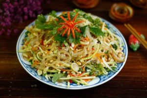 Nộm Sứa Xoài Xanh - Sự Kết Hợp Hấp Dẫn Của Hải sản Và Rau Xanh Tươi Mát